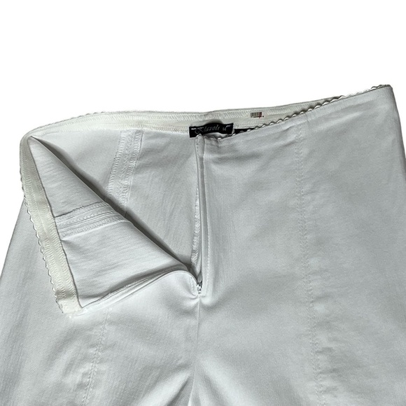 NWOT KAVELI Silver Floral Embellishments Front Slit White Ankle Pants Size 14 - Picture 11 of 16